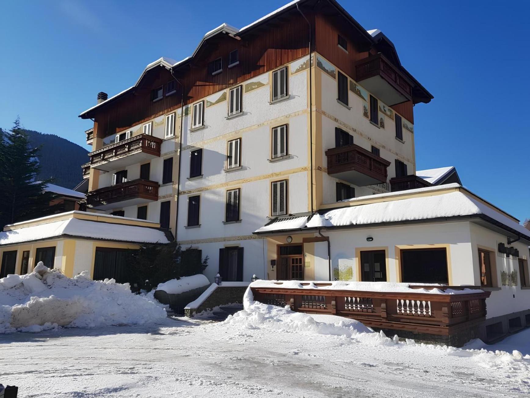 Posta 3* Aprica